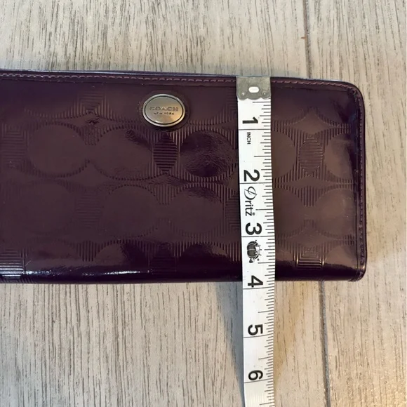 Coach long wallet in purple patent. EUC. - Picture 10 of 10